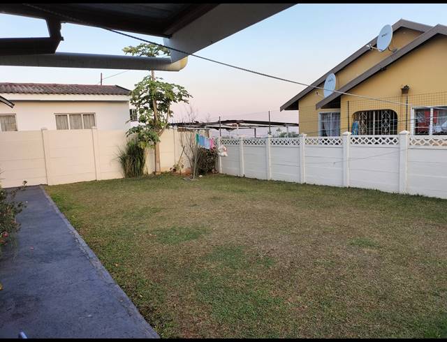 2 BEDROOM FREEHOLD FOR SALE IN NORTHDALE